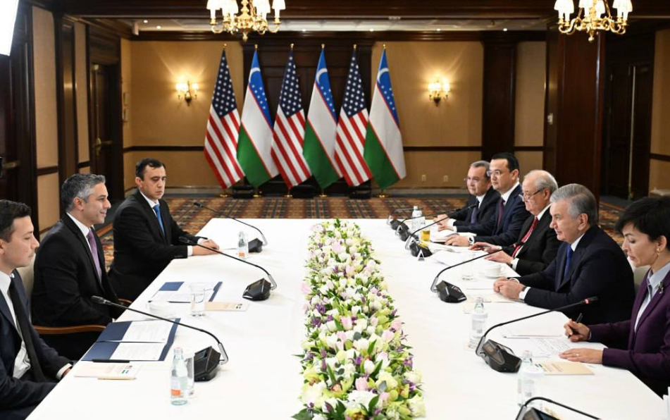 Президент обсудил с GM будущее автопрома Узбекистана